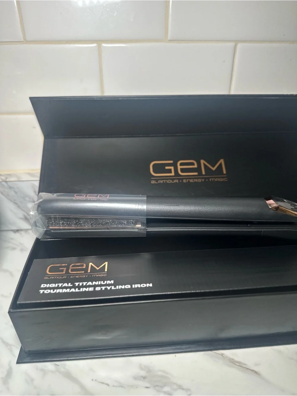 Gem & Harmony Black Hair Straightener with Pink Plates